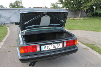 1987 BMW 325e Coupé, automat. Velmi pěkný orig. stav. - 17