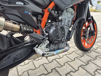 KTM 890 Duke R - 17