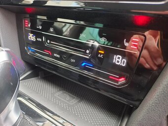 VW Passat GTE 1.4TSI eHybrid 160kW DSG - záruka Autodraft - 17