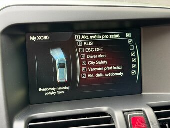 Volvo XC60 D5 AWD R-Design - 17