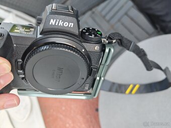 Prodej Nikon Z7 II + baterie + L destička + SD karta - 17