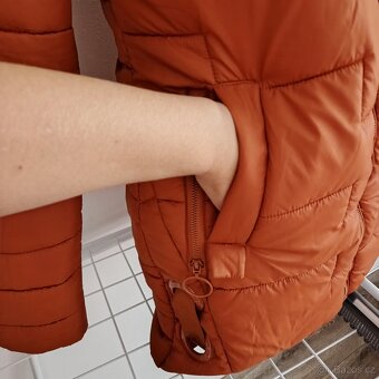 Nová přechodová až spíš zimní bunda SM 38 - 17