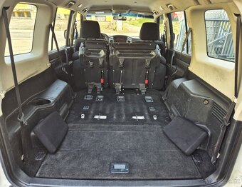 MITSUBISHI PAJERO 3.2DiD 140KW 2016  1 MAJITEL XENON 7 MÍST - 17