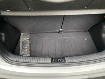 Hyundai i10 2019 1.0i 1.maj ČR 25tkm - 17