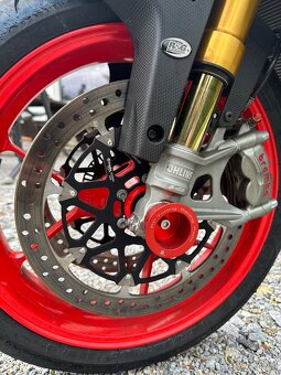 Aprilia Tuono V4 2017 - 17