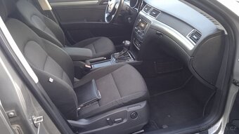 ŠKODA SUPERB II SEDAN 1,8TSi118kw,rv2009,DSG,XENONY - 17
