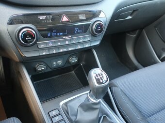 Hyundai Tucson 1.7CRDi 85kW KLIMA ČR SERVISKA - 17