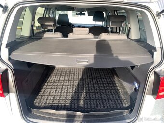 VOLKSWAGEN TOURAN 1.6 TDi Comfortline - 17