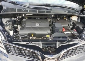 Toyota Sienna Sport Edition - 17