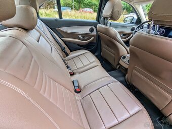 Mercedes-Benz Třídy E, 2016, 350d, DPH,vzduch,PANO - 17