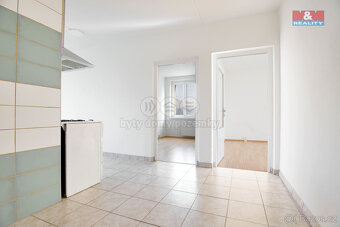 Prodej bytu 3+1, 63 m², DV, Chomutov, ul. Borová - 17