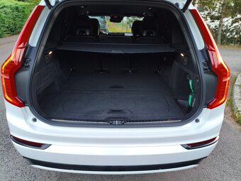 Volvo XC90 B5 R-Design AWD 173Kw r.v.2022 nové v ČR DPH - 17