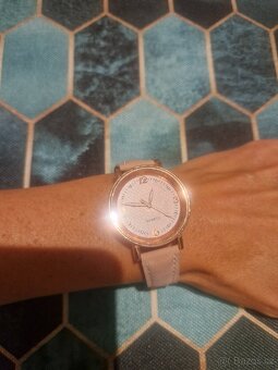 Nové dámské i dívčí hodinky Quartz růžové koženka třpytivé - 17