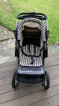 starší kočárek - 17