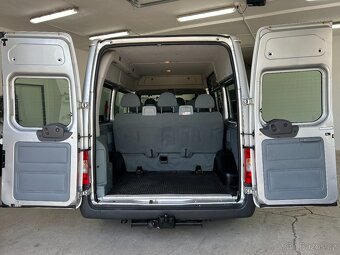 Ford Transit 2.2 TDCi 92kw TREND 9 míst TEMPOMAT KLIMA TAŽNÉ - 17