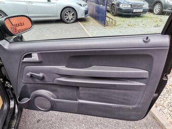 Volkswagen Fox 1.2i 40kw 3dv. - 17