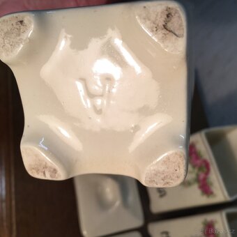 stoleté kořenky - dózy na potraviny - lahev na ocet - olej - 17