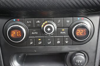 Nissan Qashqai 2.0 dCi, 4x4, n-tec, KAMERA - 17