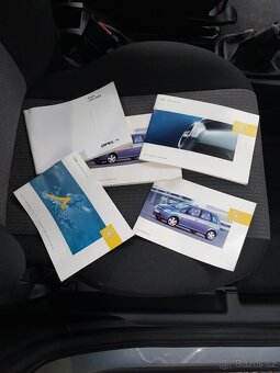 Opel Meriva 1,6i 74 kW - 17