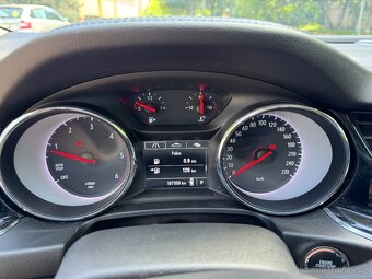 Insignia Sports tourer 2.0 CDTI 125kw - 17