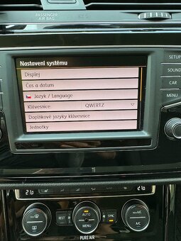 Volkswagen Touran 2.0 TDI 110 kW Highline DSG - 17