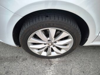 Škoda Superb II 2.0TDi/103 4x4 Combi  AMBITION  - 17