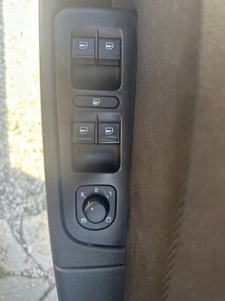 Škoda Superb 2.0 TDi 103kW serviska - 17