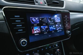 Škoda Superb 2019 2.0TSI 200kW Canton, tažné, kůže - 17