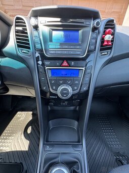 Hyundai  I 30 1,6  16V  CRDi combi - 17