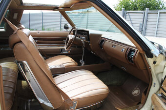 1974 Buick Riviera 455 V8 - vynikající originální stav - 17