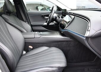 Mercedes-Benz Třídy E 300de 4MATIC PANO ZÁRUKA 1M - 17