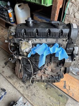 Náhradní díly - 17