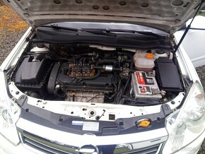 Prodám Opel Astra H Kombi 1.6 16v  85 kW sport.  Lpg - 17