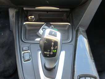 320d Sport Line Touring 135kw Automat Xenon GPS 02/2013 - 17