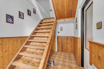 Nabízím k prodeji rodinný dům určený ke kompletní rekonstruk - 17