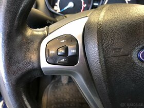 FORD FIESTA 1.3i - 17