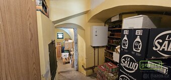 Komerční nemovitost s pozemkem  a bytem - Český Krumlov - Ch - 17