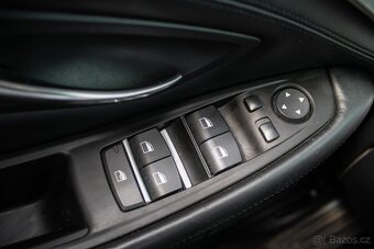 BMW Rad 5 Touring 530d xDrive po kompletnom servise - 17