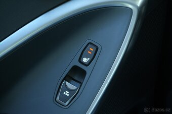 Hyundai Santa Fe 2.2 CRDI 147 kW, Tažné, Kamera, Keyless - 17