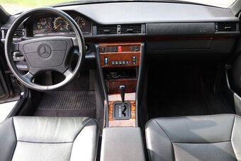 MERCEDES-BENZ 124 E320 CABRIO 162kW - 17