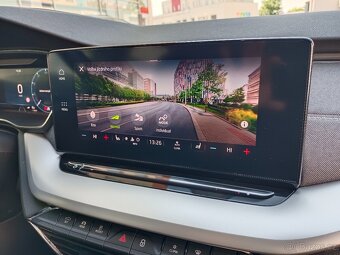 Škoda Octavia 4 Combi 2.0TDI 110kW DSG Webasto Matrix HUD - 17
