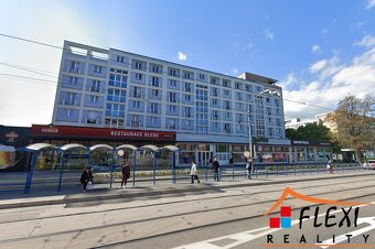 Pronájem bytu v osobním vlastnictví 2+1, 50 m2 na ulici 28.  - 17