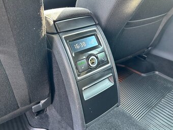 ŠKODA SUPERB II FC 2.0TDI 103KW DSG COMBI STYLE XENON ČR DPH - 17