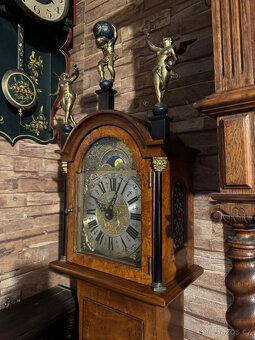 Prodám dvoje podlahové hodiny ve výborném stavu. - 17