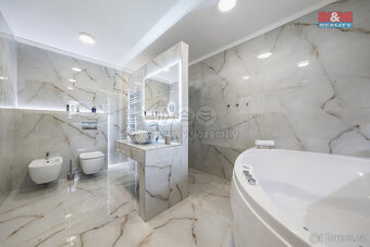 Prodej rodinného domu, 340 m², Kunice, ul. Do Žlábek - 17