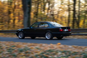 Bmw 525i e34 top stav - 17