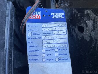 Volvo XC90 2.4 D5 136kW 7Míst Momentum - 17