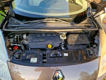 Renault megane scenic - 17
