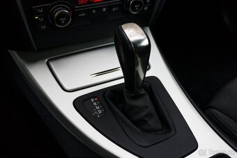 BMW 330d E92 A/T 170kw / AJ NA SPLÁTKY / PROTIÚČET / - 17