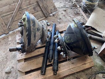 díly na kombajn - 17